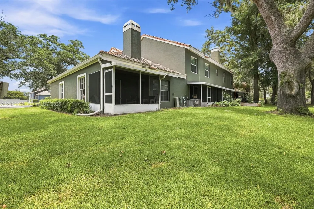 4478 Oak Arbor Circ Orlando, FL 33808