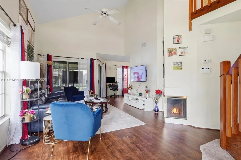 4478 Oak Arbor Circ Orlando, FL 33808