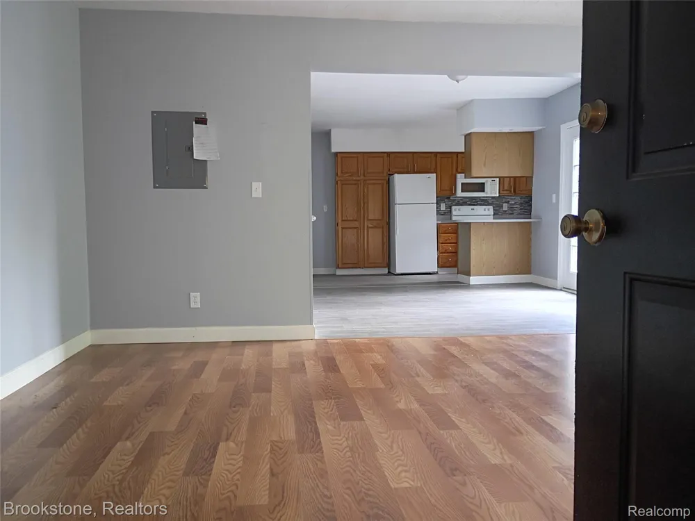 510 Pleasant Street #4 Charlotte City, MI 48813