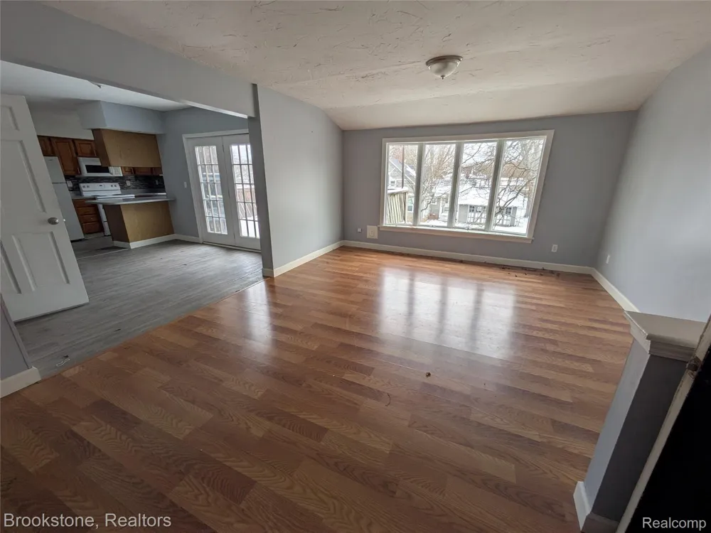 510 Pleasant Street #4 Charlotte City, MI 48813