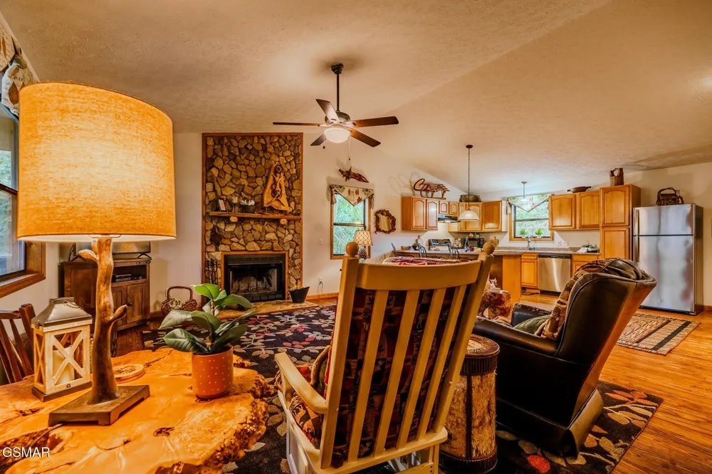 3386 Rocky Ridge Road Cosby, TN 37722
