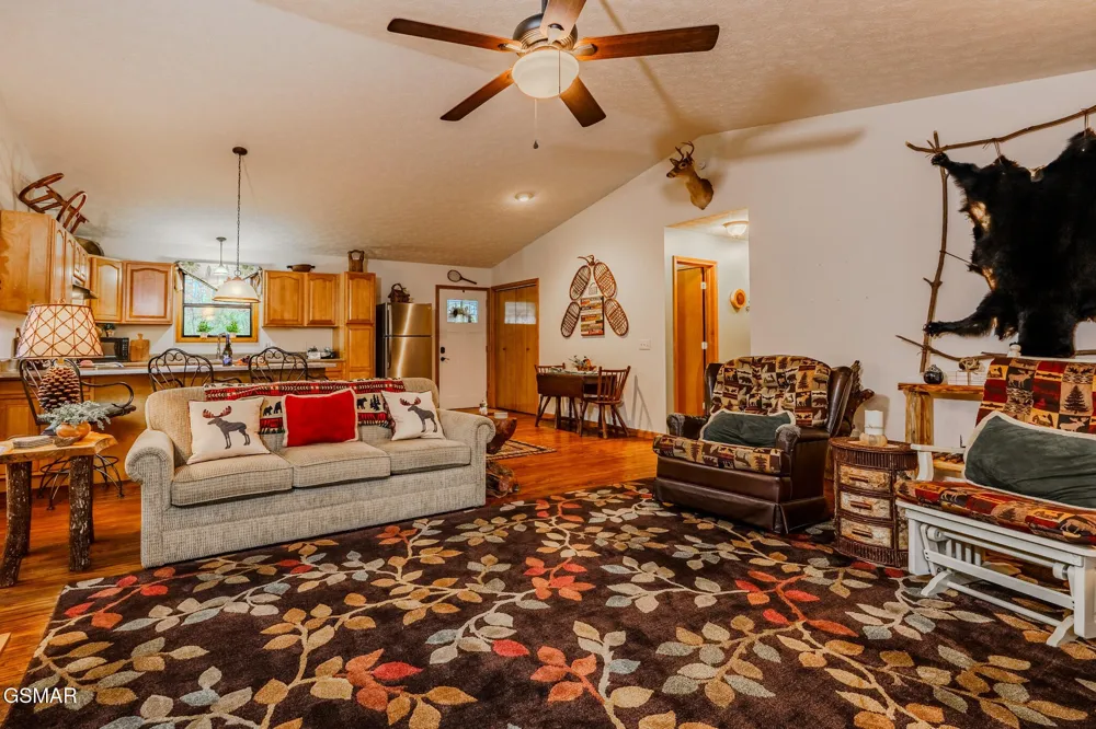 3386 Rocky Ridge Road Cosby, TN 37722