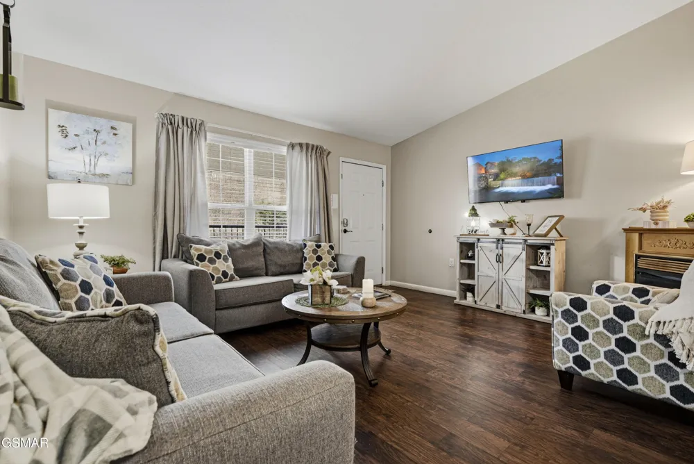 2743 Colonial Drive #205 Pigeon Forge, TN 37863