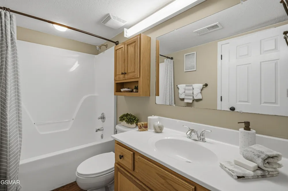 2743 Colonial Drive #205 Pigeon Forge, TN 37863