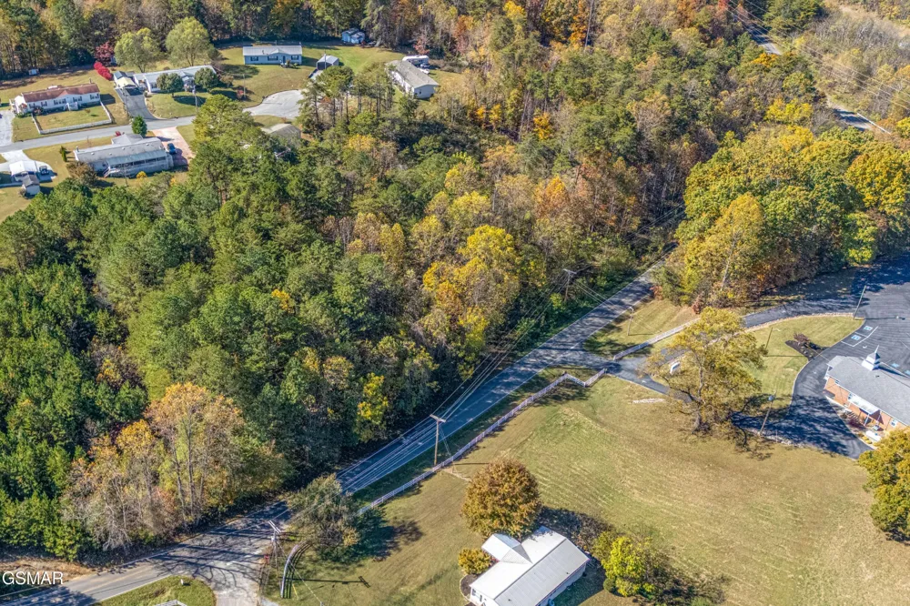 22 Green Hill Road Dandridge, TN 37725