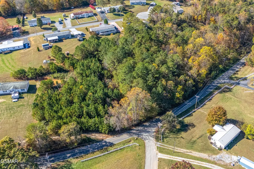 21 Green Hill Road Dandridge, TN 37725