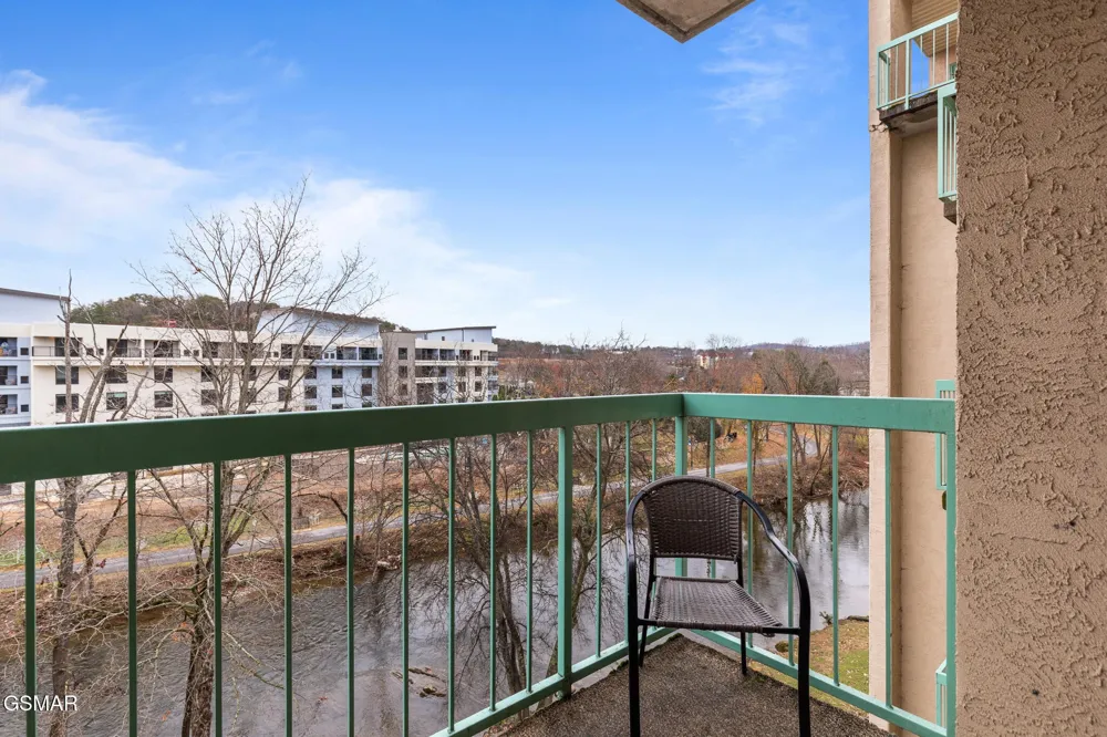 3215 N River Road #503 Pigeon Forge, TN 37863
