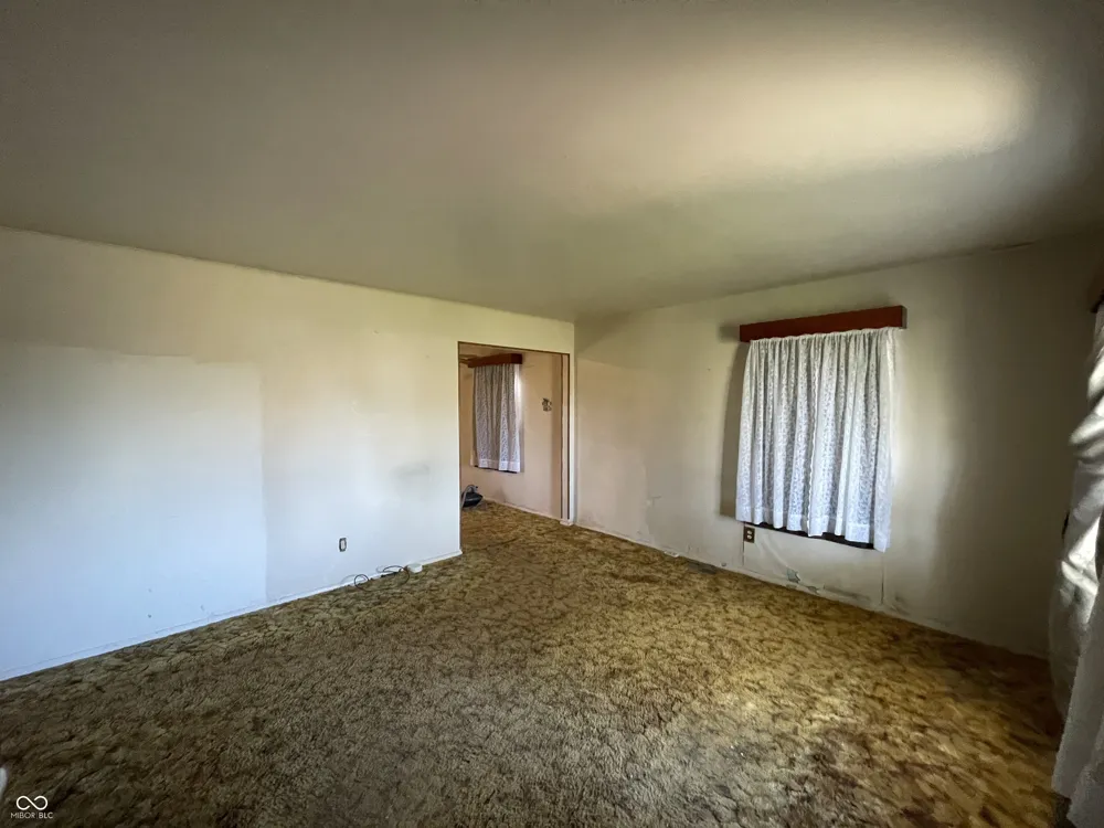 5743 Frontage Road Fairland, IN 46126