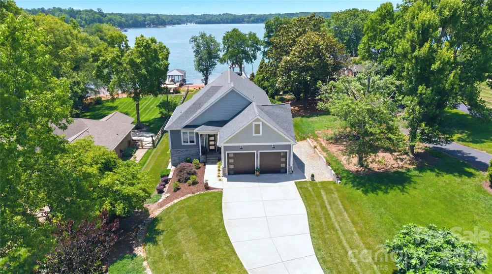 4293 Harbor Lane Sherrills Ford, NC 28673