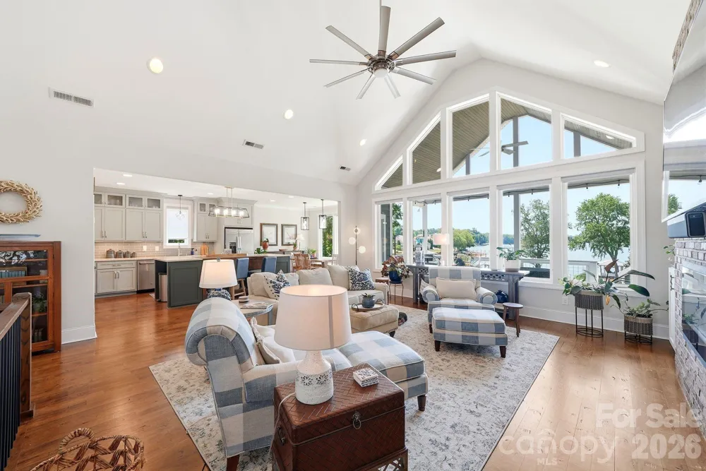 4293 Harbor Lane Sherrills Ford, NC 28673