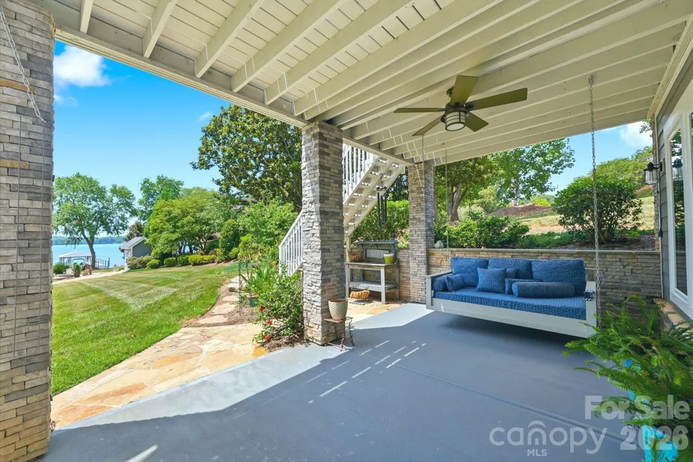 4293 Harbor Lane Sherrills Ford, NC 28673