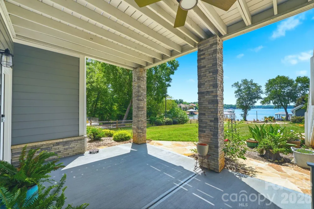 4293 Harbor Lane Sherrills Ford, NC 28673