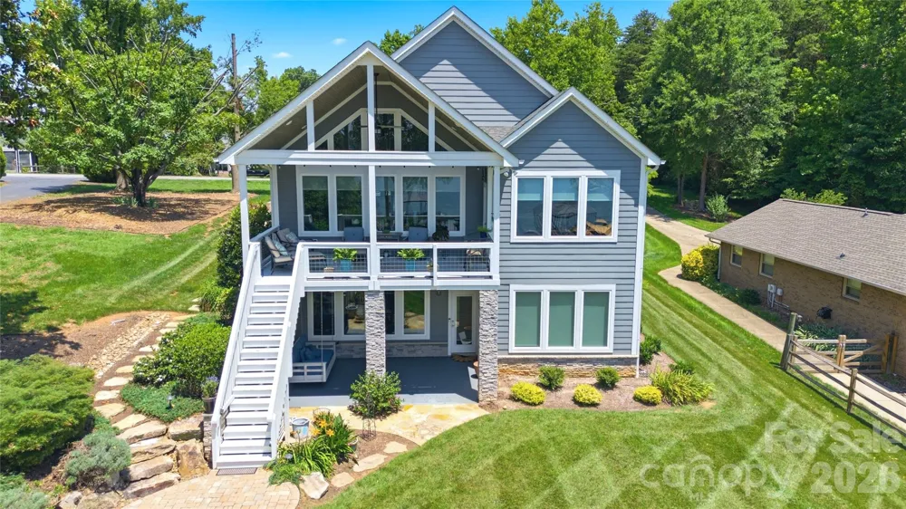 4293 Harbor Lane Sherrills Ford, NC 28673