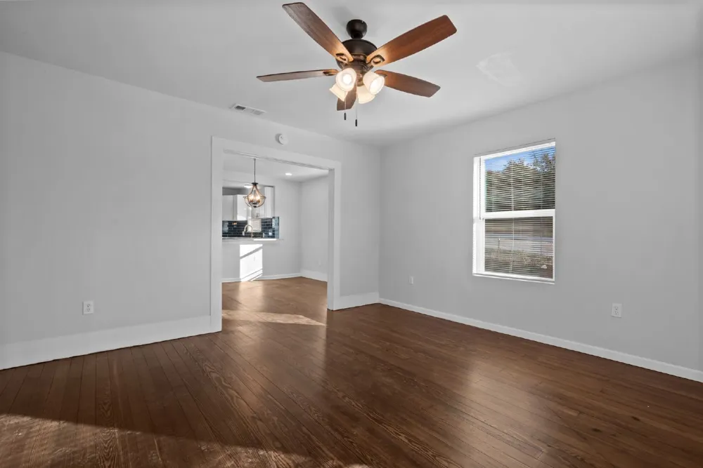 71 Crown Road Willow Park, TX 76087