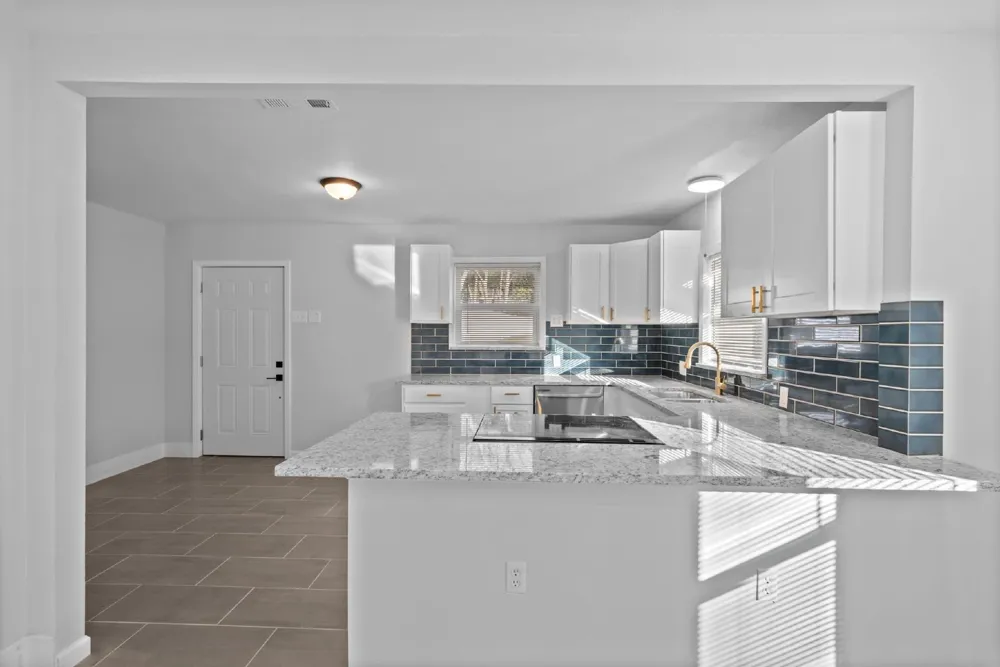 71 Crown Road Willow Park, TX 76087