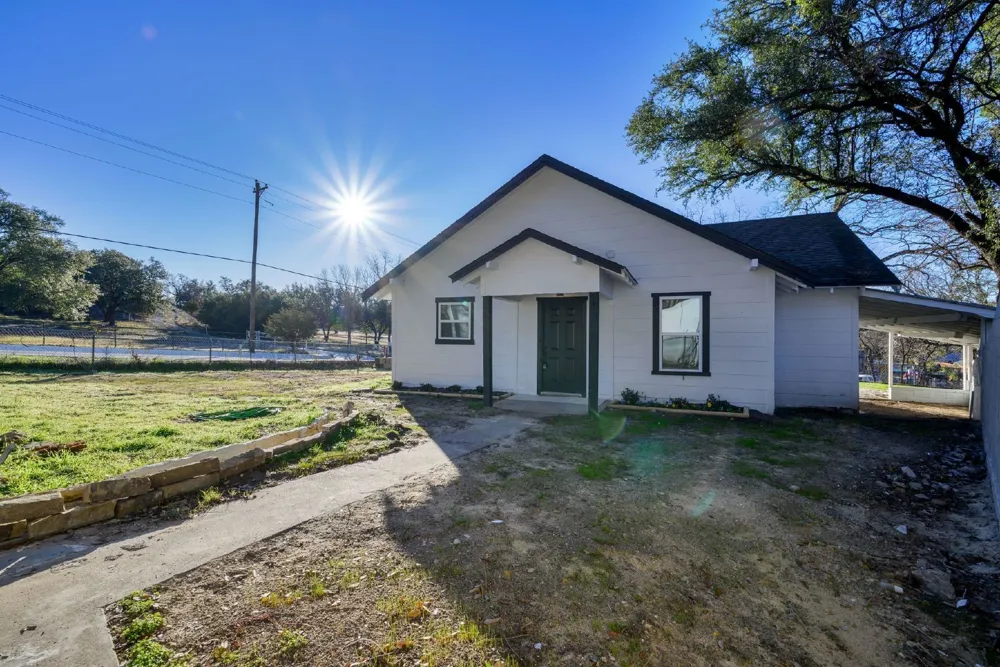 71 Crown Road Willow Park, TX 76087