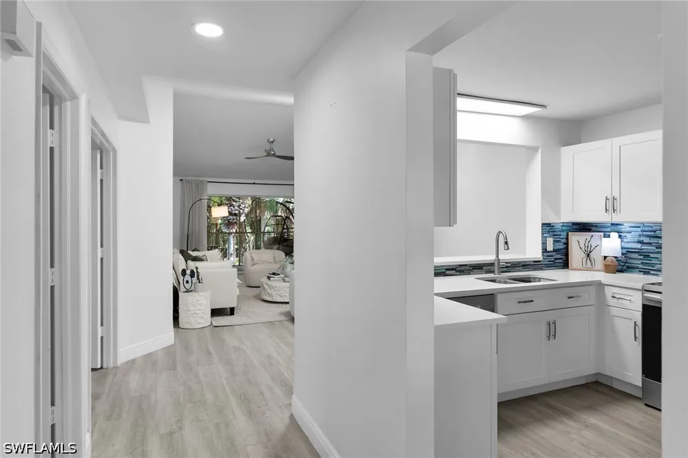 Squire Circle #201 Naples, FL 34104