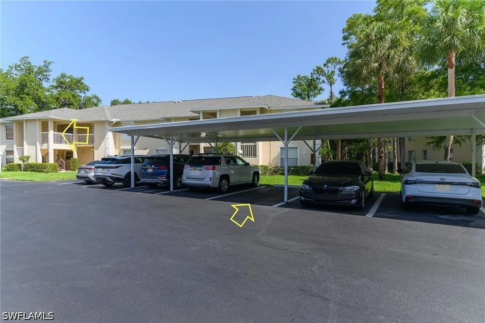 Squire Circle #201 Naples, FL 34104