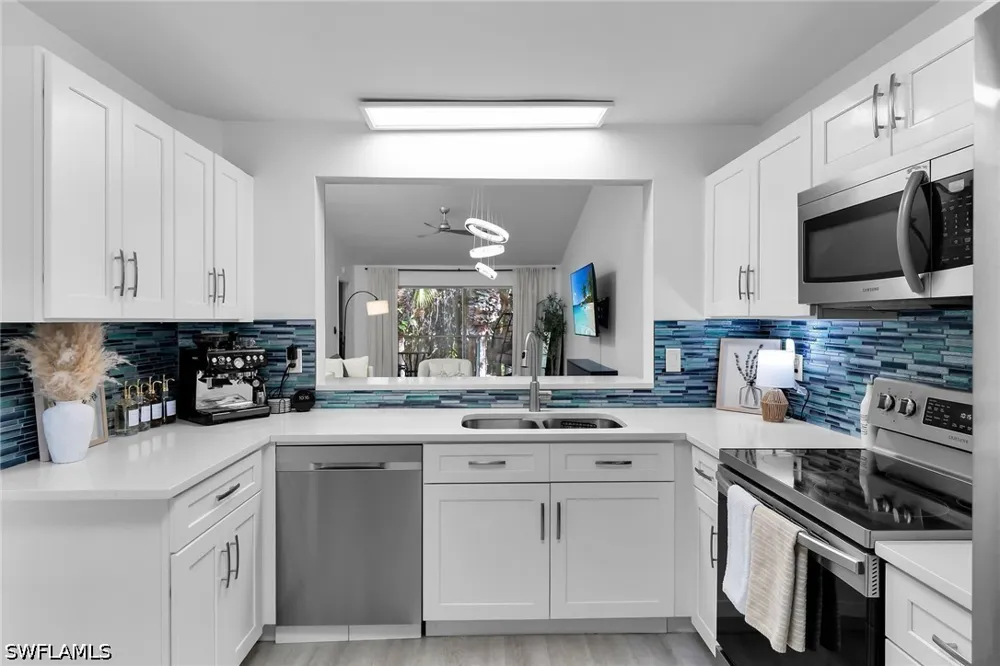 Squire Circle #201 Naples, FL 34104