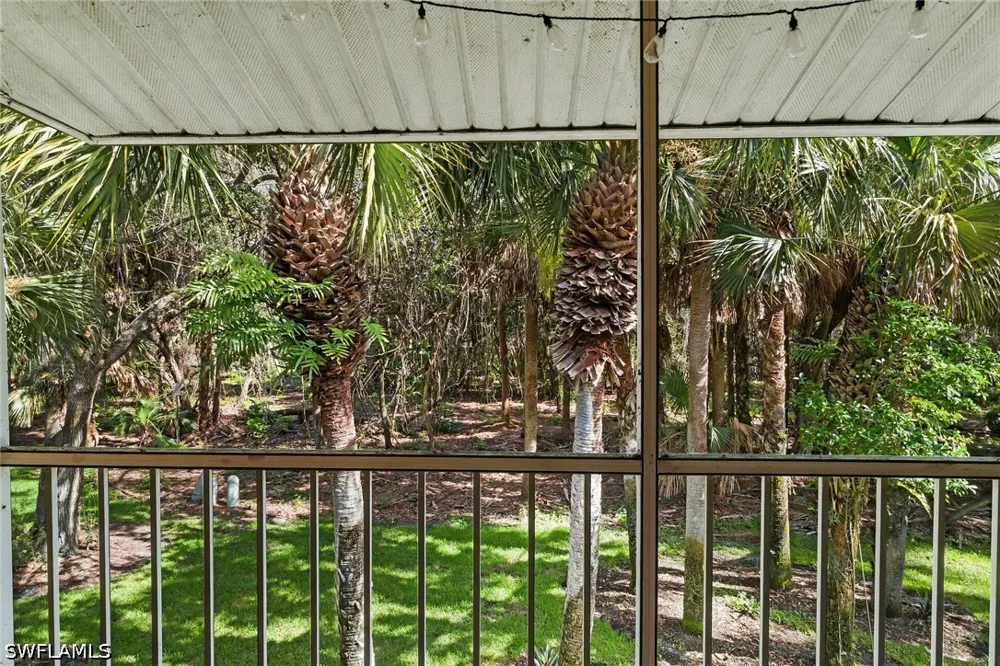 Squire Circle #201 Naples, FL 34104