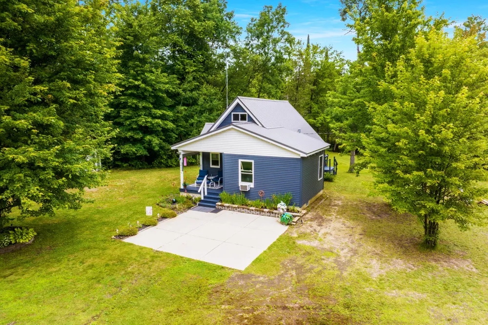 16088 Bentley Road Thompsonville, MI 49683
