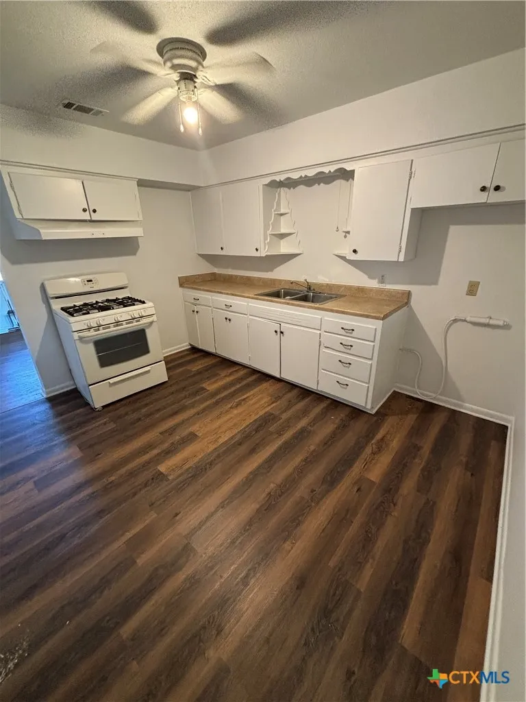 1110 S 13th Street Copperas Cove, TX 76522
