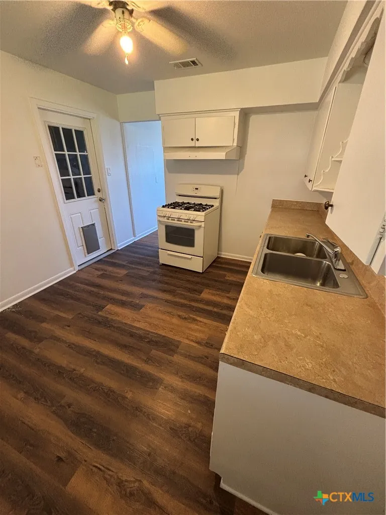 1110 S 13th Street Copperas Cove, TX 76522