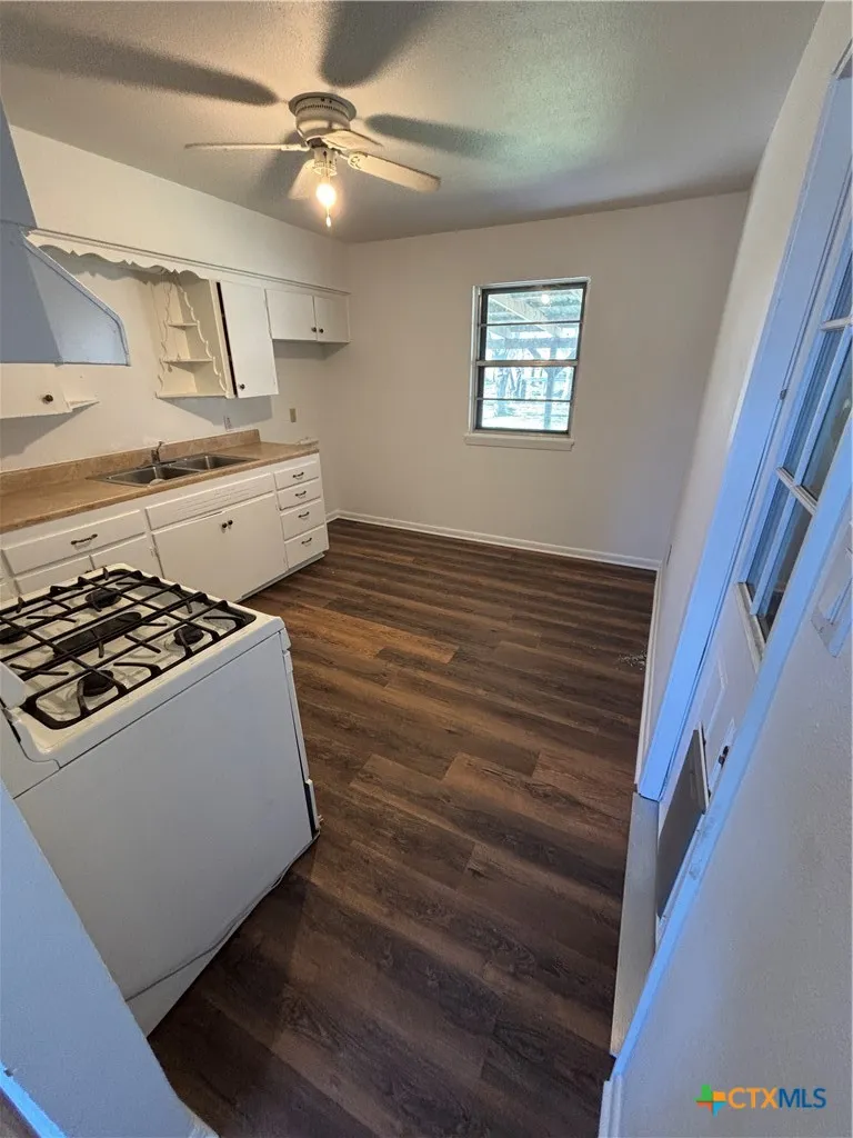 1110 S 13th Street Copperas Cove, TX 76522