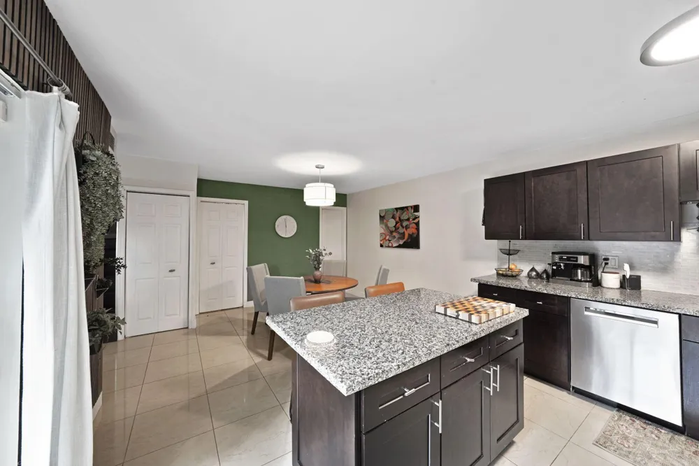8910 SW 20th Place #A-23 Davie, FL 33324