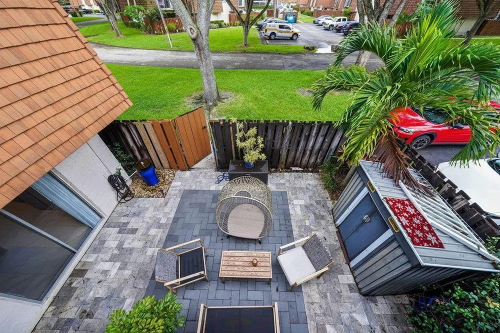 8910 SW 20th Place #A-23 Davie, FL 33324