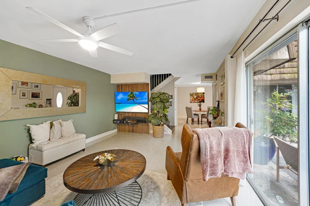 8910 SW 20th Place #A-23 Davie, FL 33324