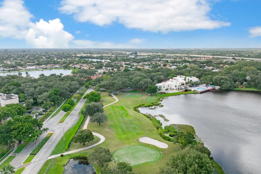 8910 SW 20th Place #A-23 Davie, FL 33324