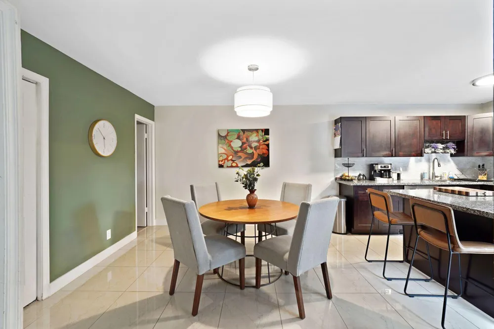8910 SW 20th Place #A-23 Davie, FL 33324