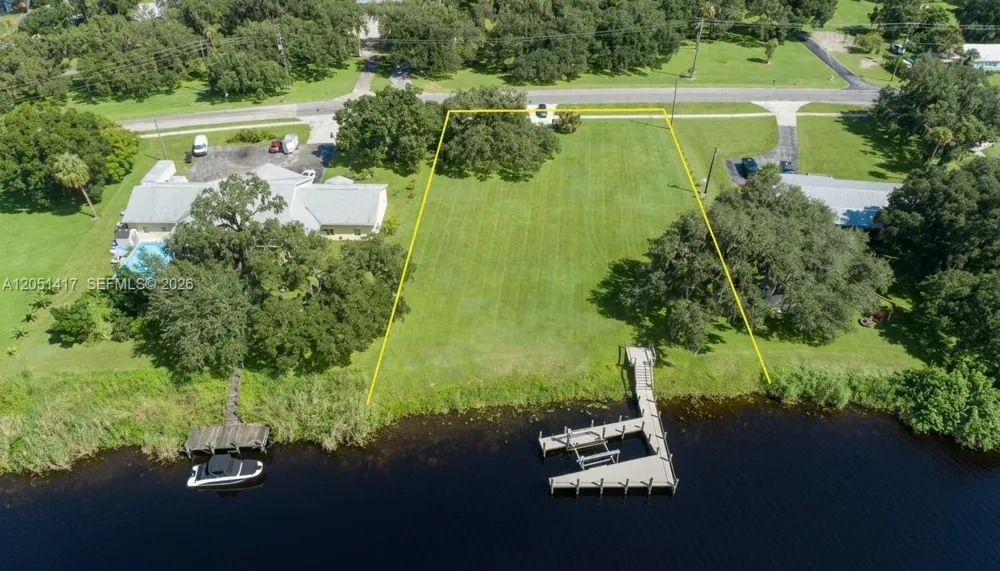 395 Old County Road 78 La Belle, FL 33935