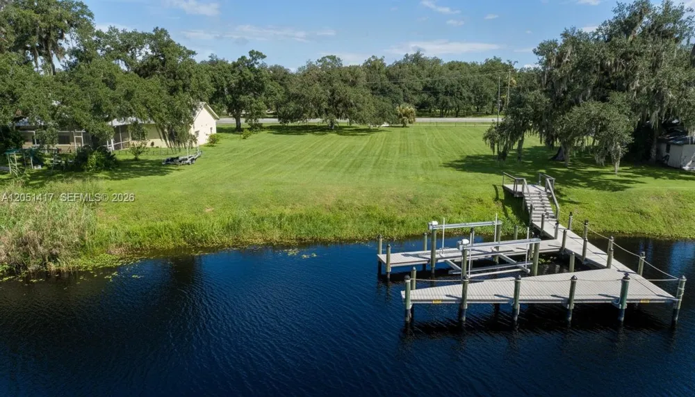 395 Old County Road 78 La Belle, FL 33935
