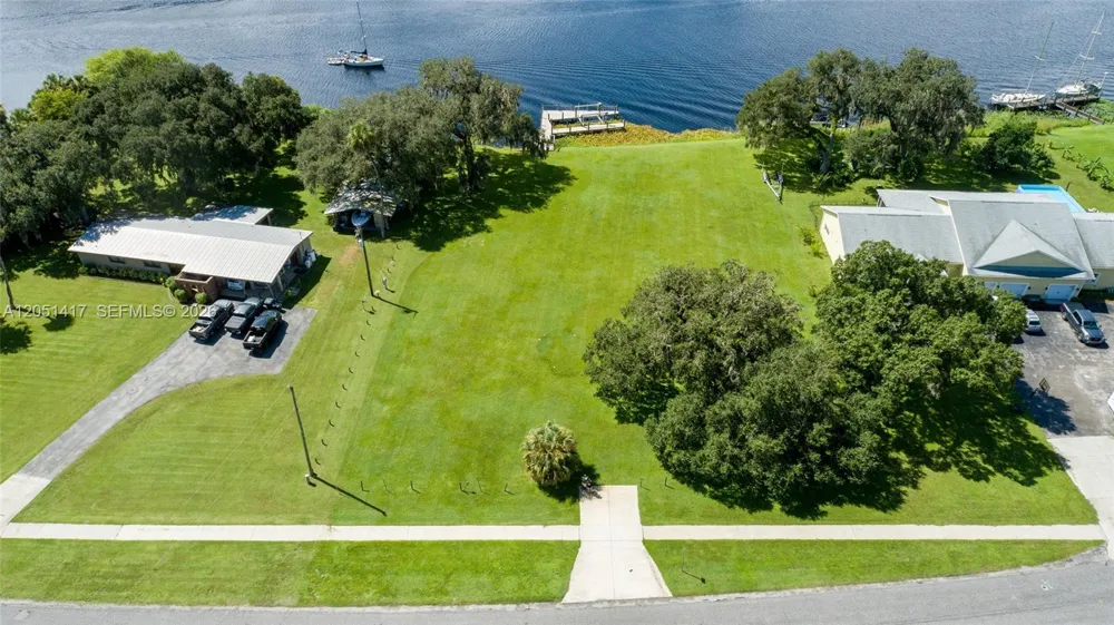 395 Old County Road 78 La Belle, FL 33935