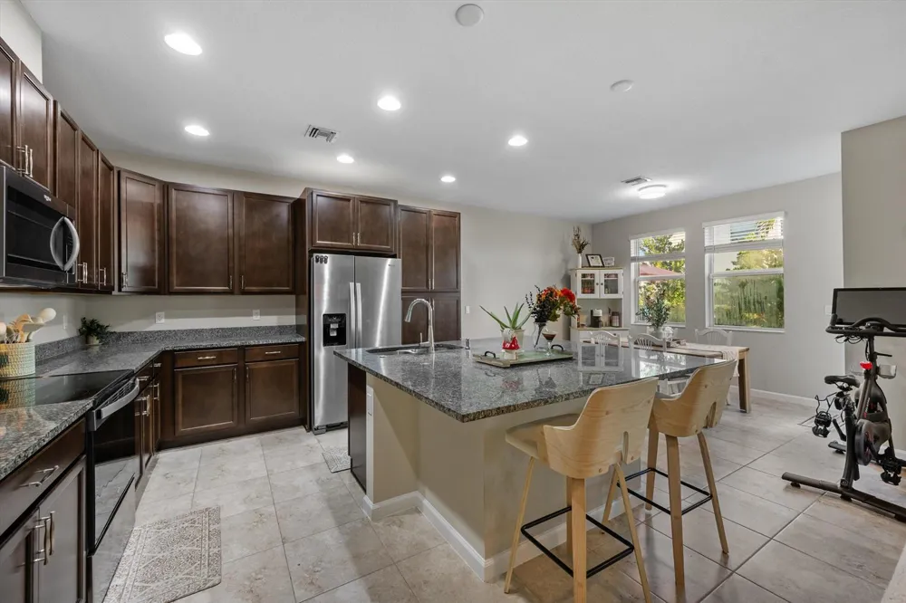 16423 Helix Court Westlake, FL 33470