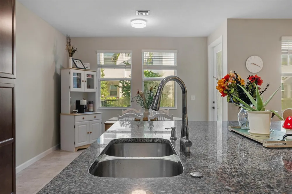 16423 Helix Court Westlake, FL 33470