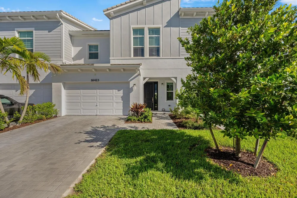 16423 Helix Court Westlake, FL 33470