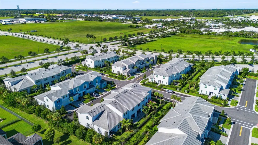 16423 Helix Court Westlake, FL 33470