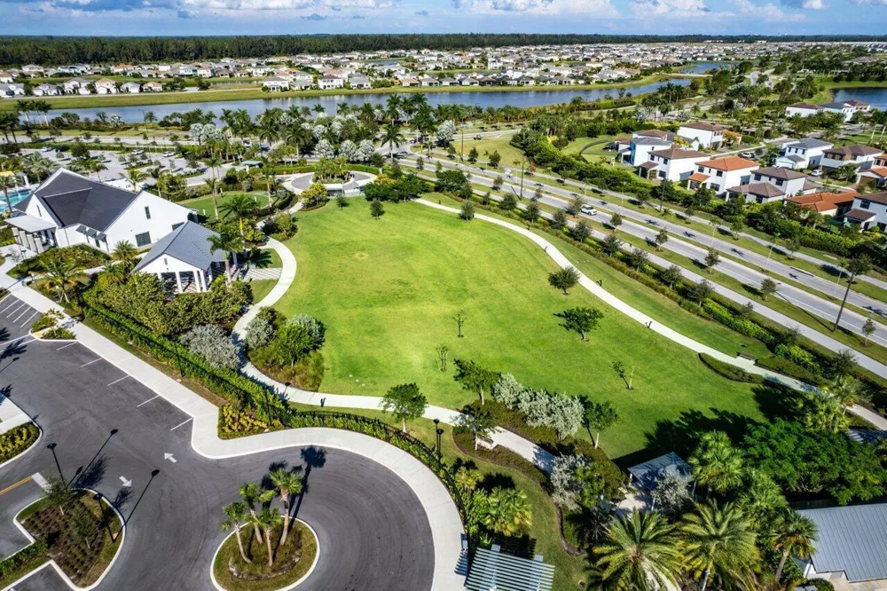 16423 Helix Court Westlake, FL 33470