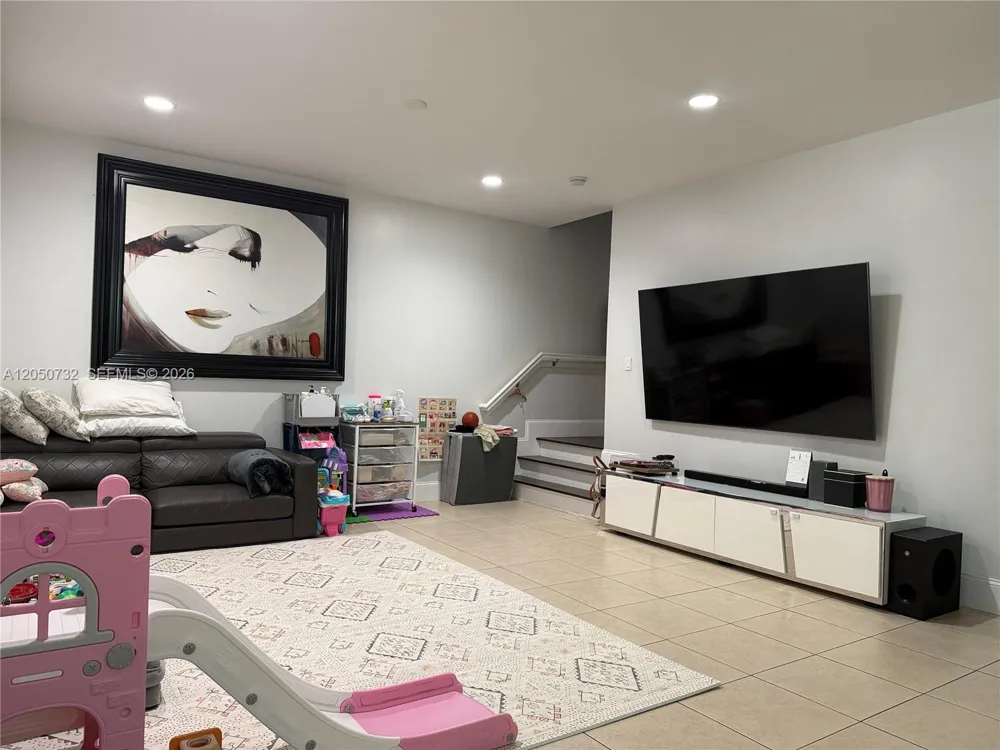 3260 NW 126th Ave Sunrise, FL 33323