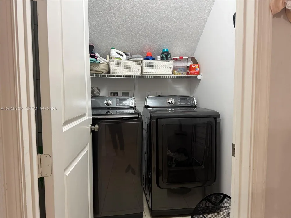 3260 NW 126th Ave Sunrise, FL 33323