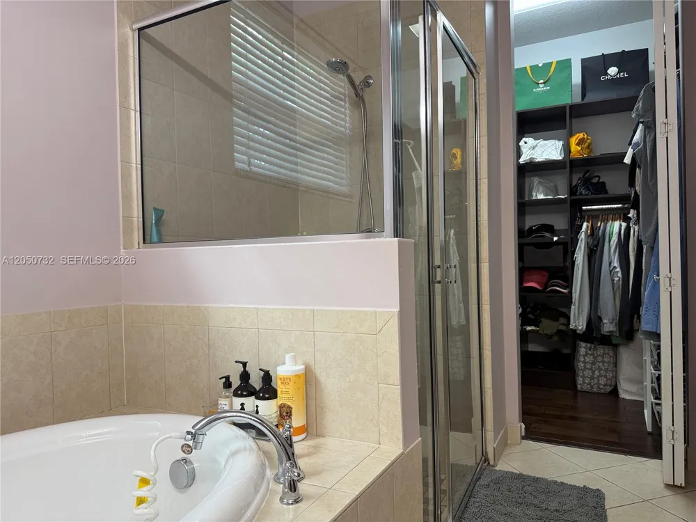 3260 NW 126th Ave Sunrise, FL 33323