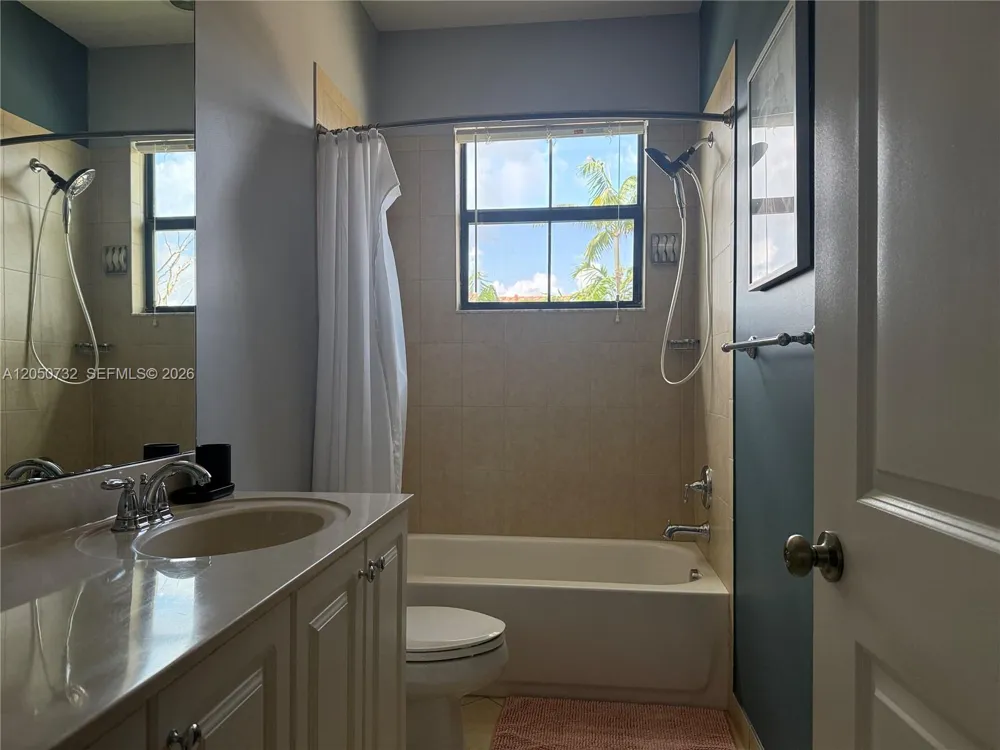 3260 NW 126th Ave Sunrise, FL 33323
