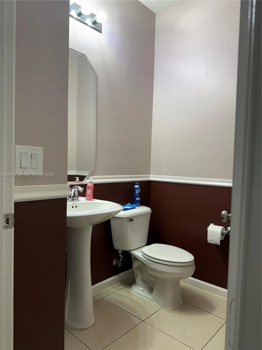 3260 NW 126th Ave Sunrise, FL 33323