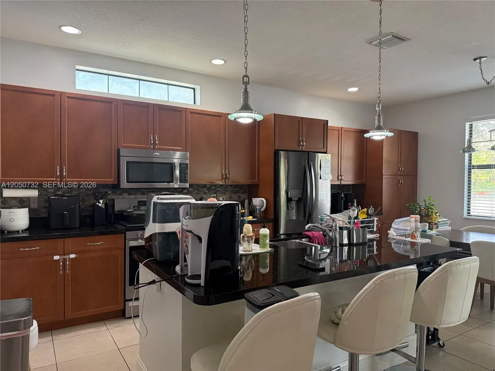 3260 NW 126th Ave Sunrise, FL 33323