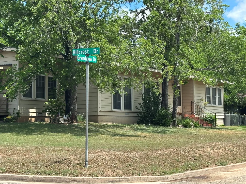 125 Hillcrest Drive Gatesville, TX 76528
