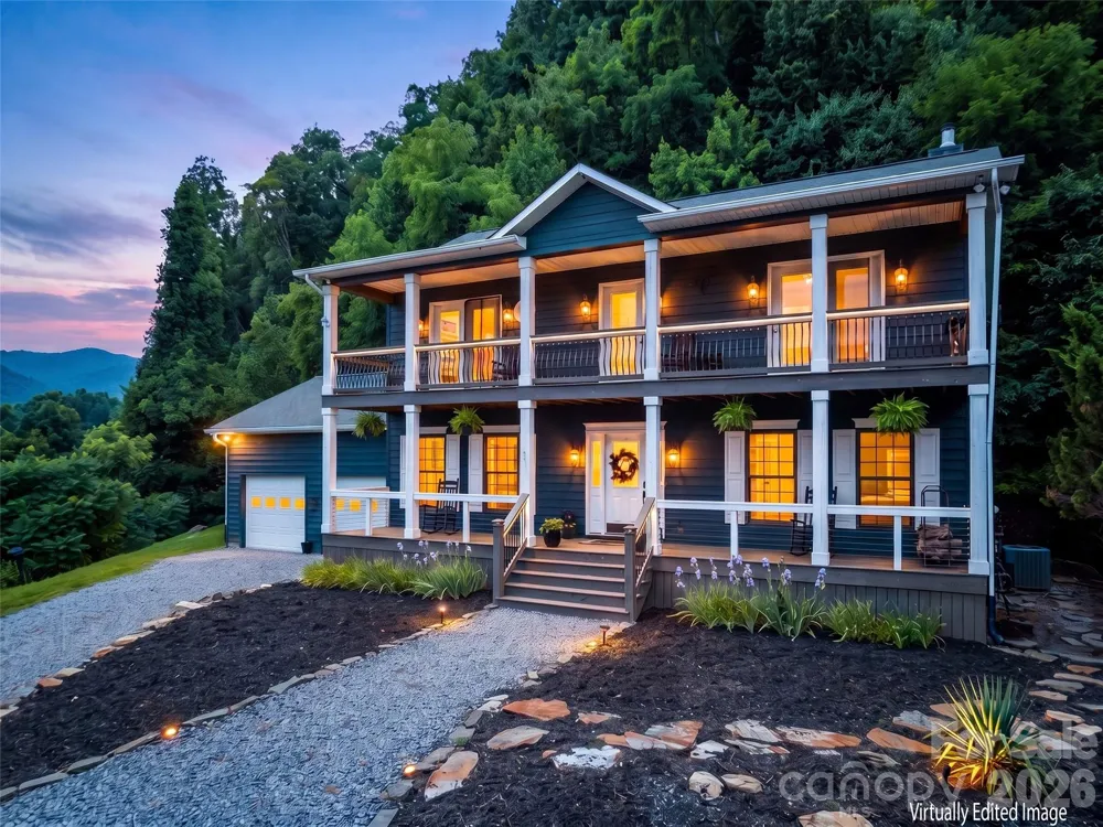 1231 Grandeur Heights Clyde, NC 28721