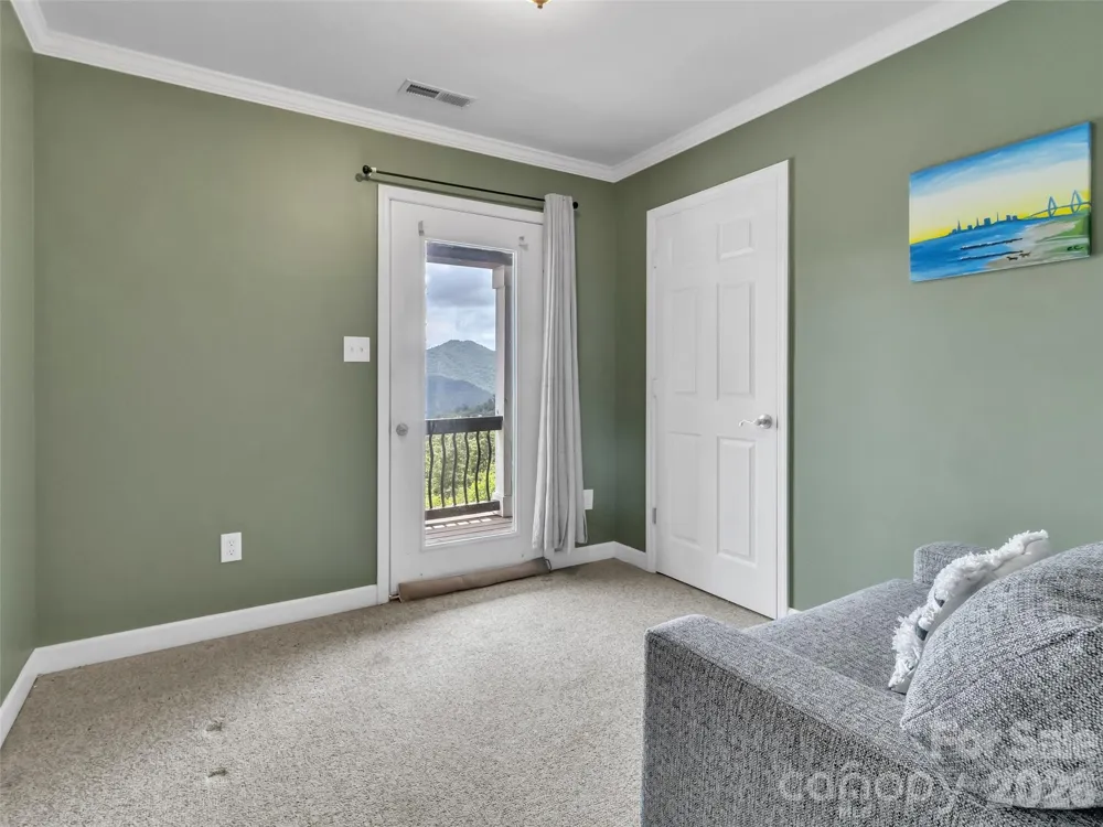 1231 Grandeur Heights Clyde, NC 28721